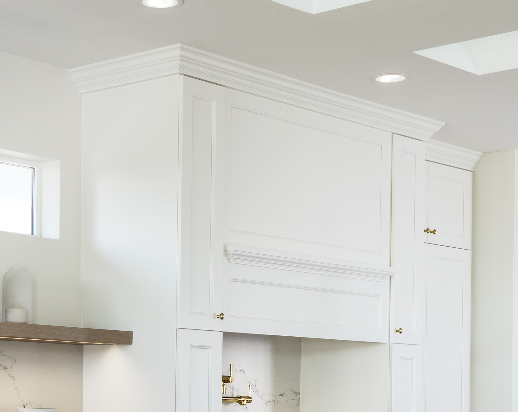Crown Mantle