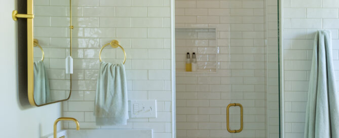 A Lighter-than-Air Spa Bath