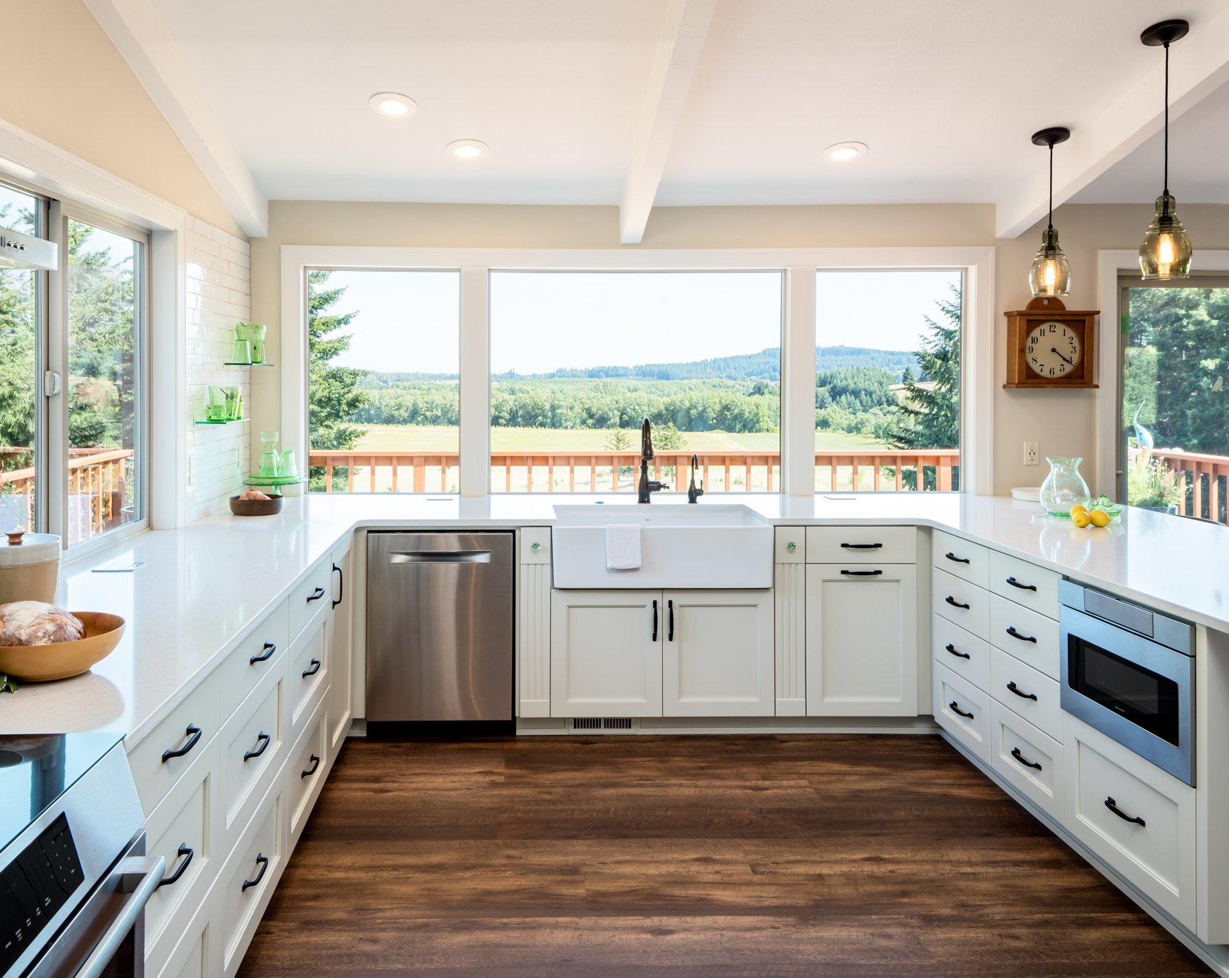 Elegant Country Kitchen