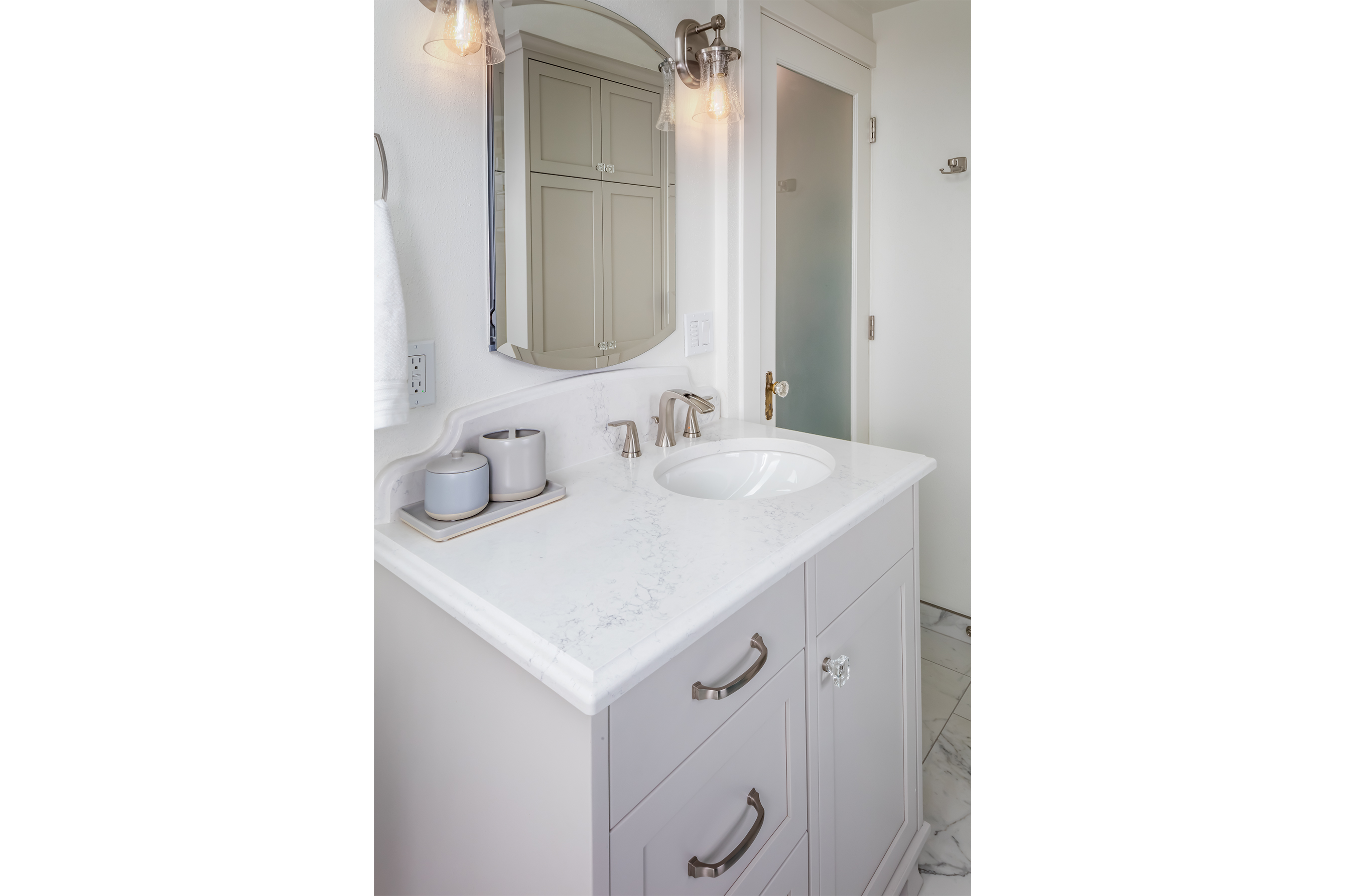 Dreamy West Hills Bathroom