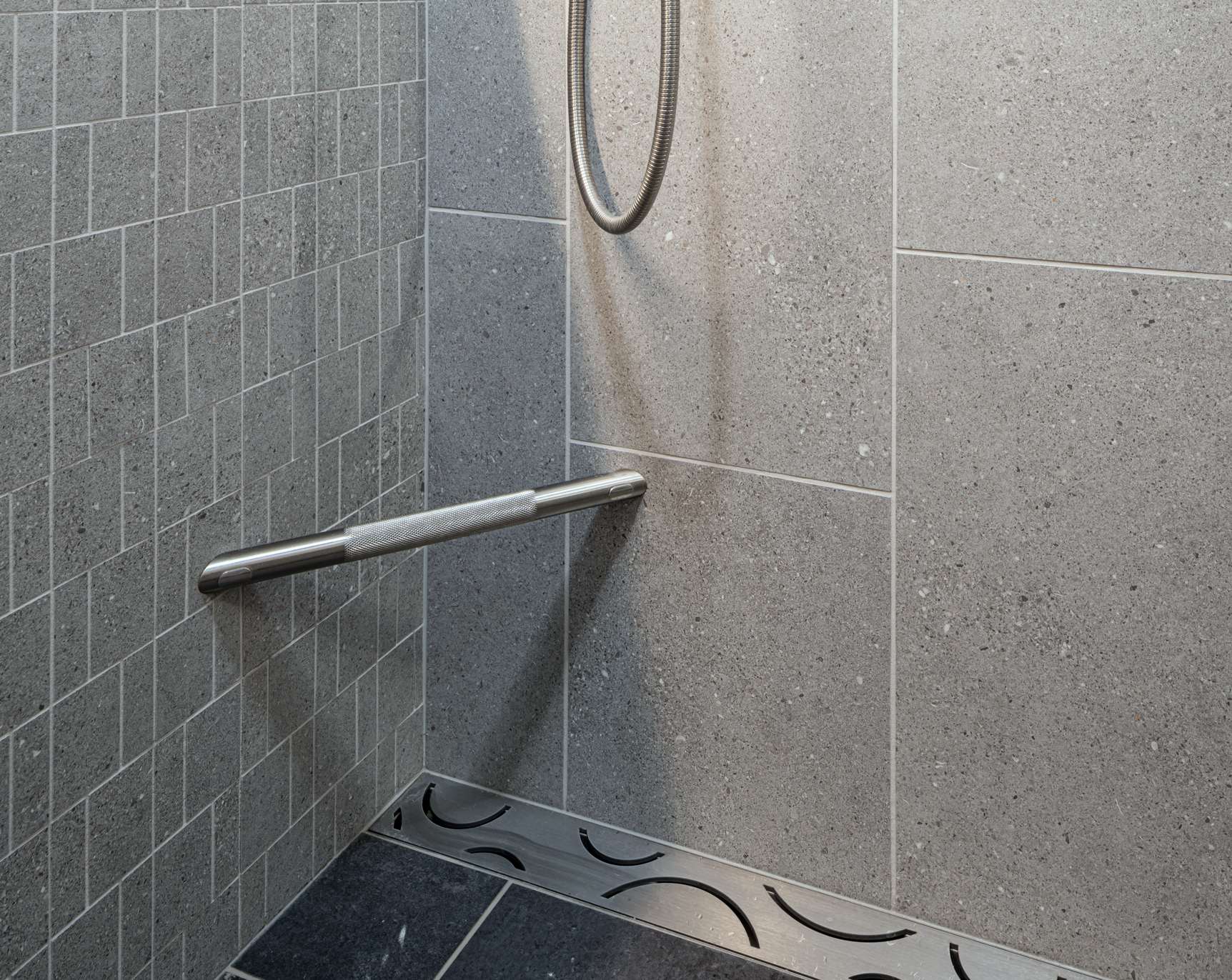MCBR-Robbins-Feature-Linear-Drain