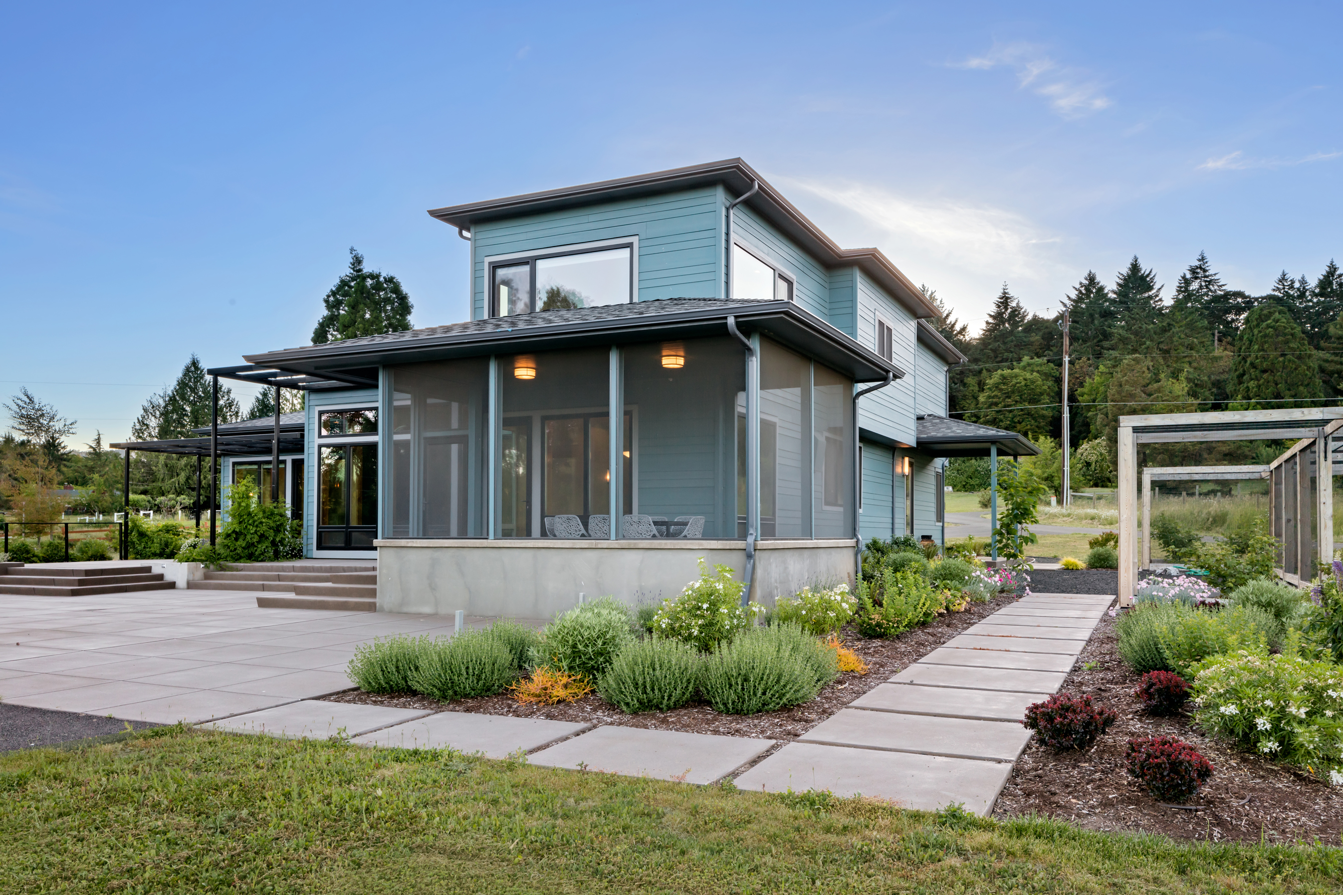 Modern Corvallis Vacation Home