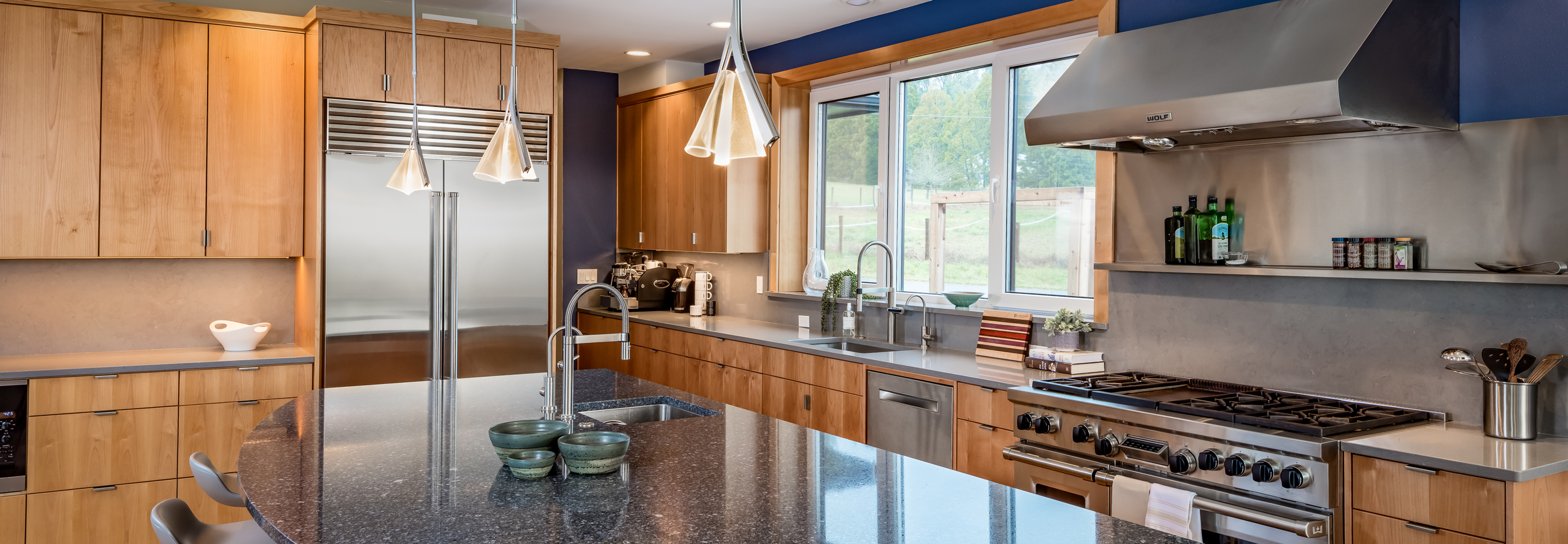 Modern Corvallis Vacation Home Cabinetry