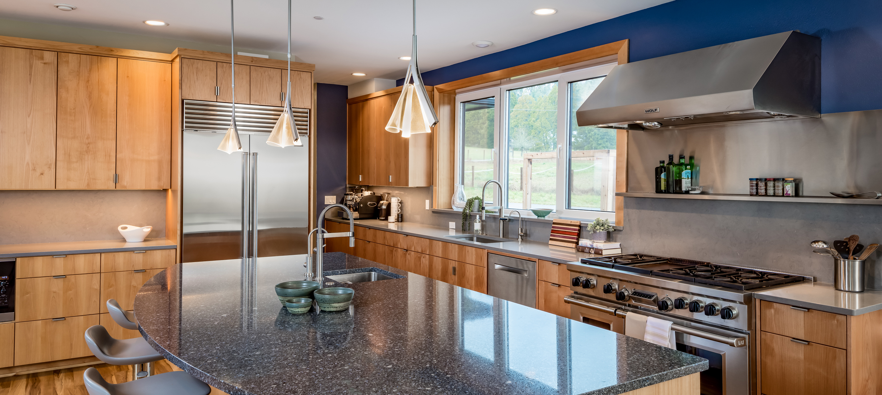 Modern Corvallis Vacation Home Cabinetry