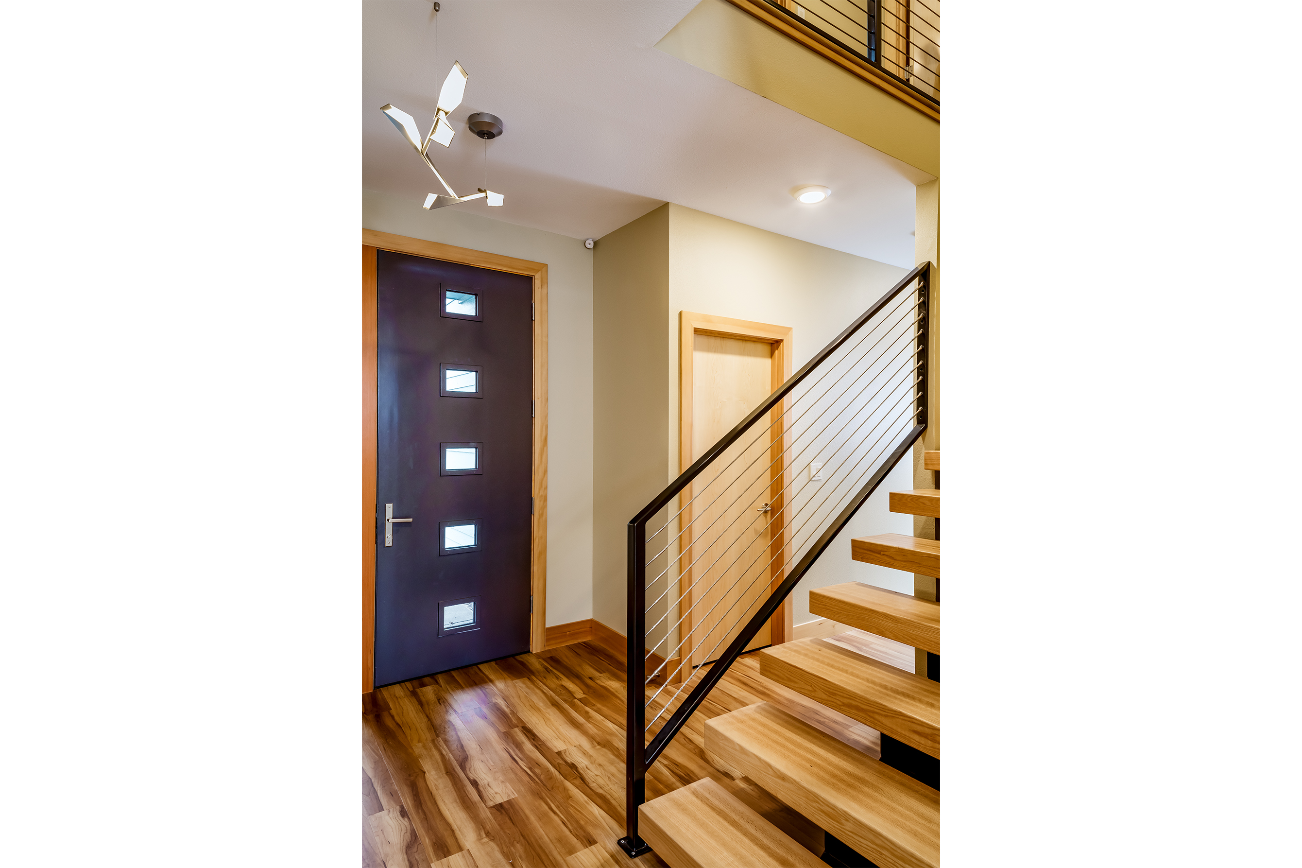 Modern Corvallis Vacation Home Cabinetry