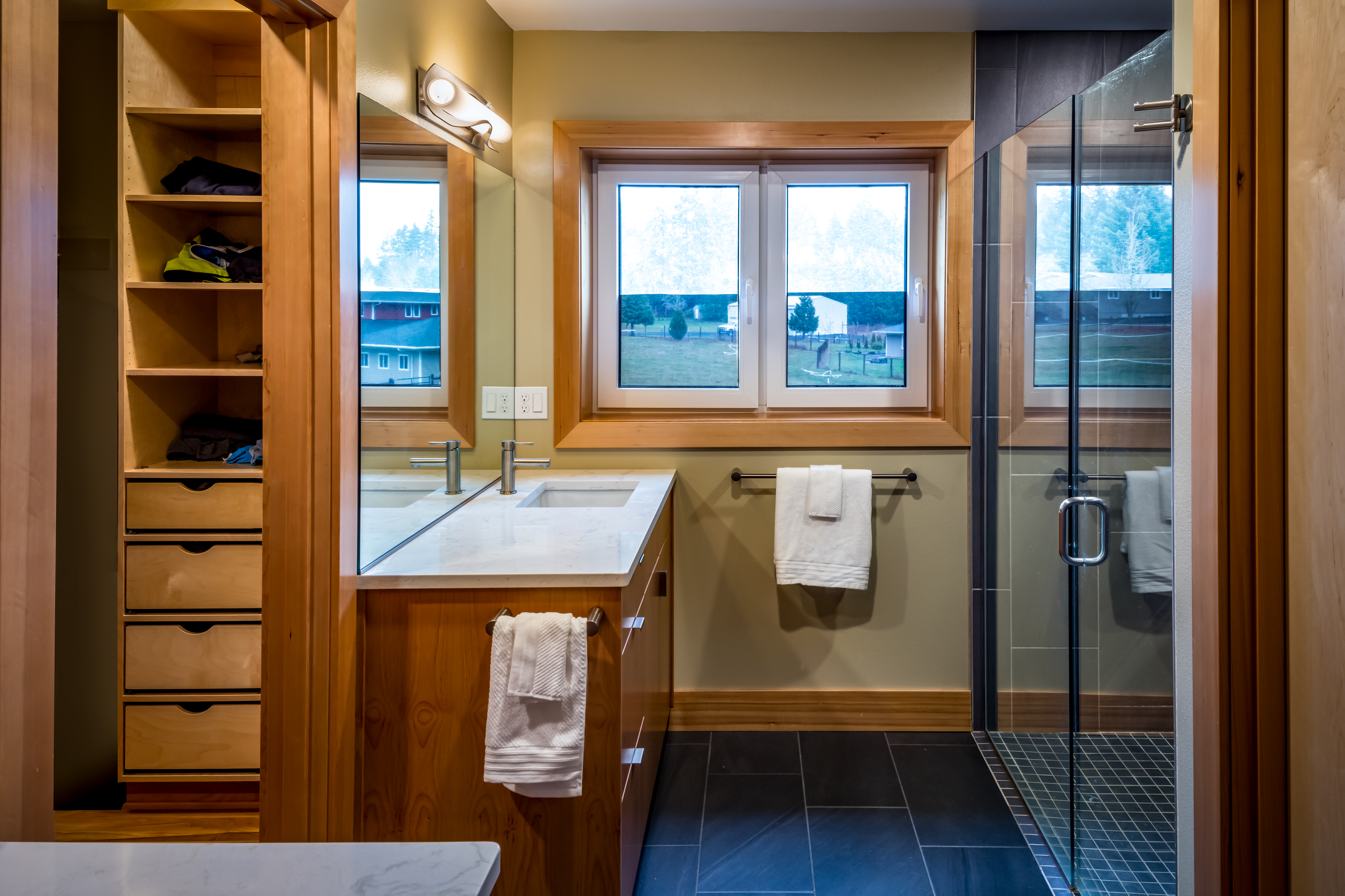 Modern Corvallis Vacation Home Cabinetry