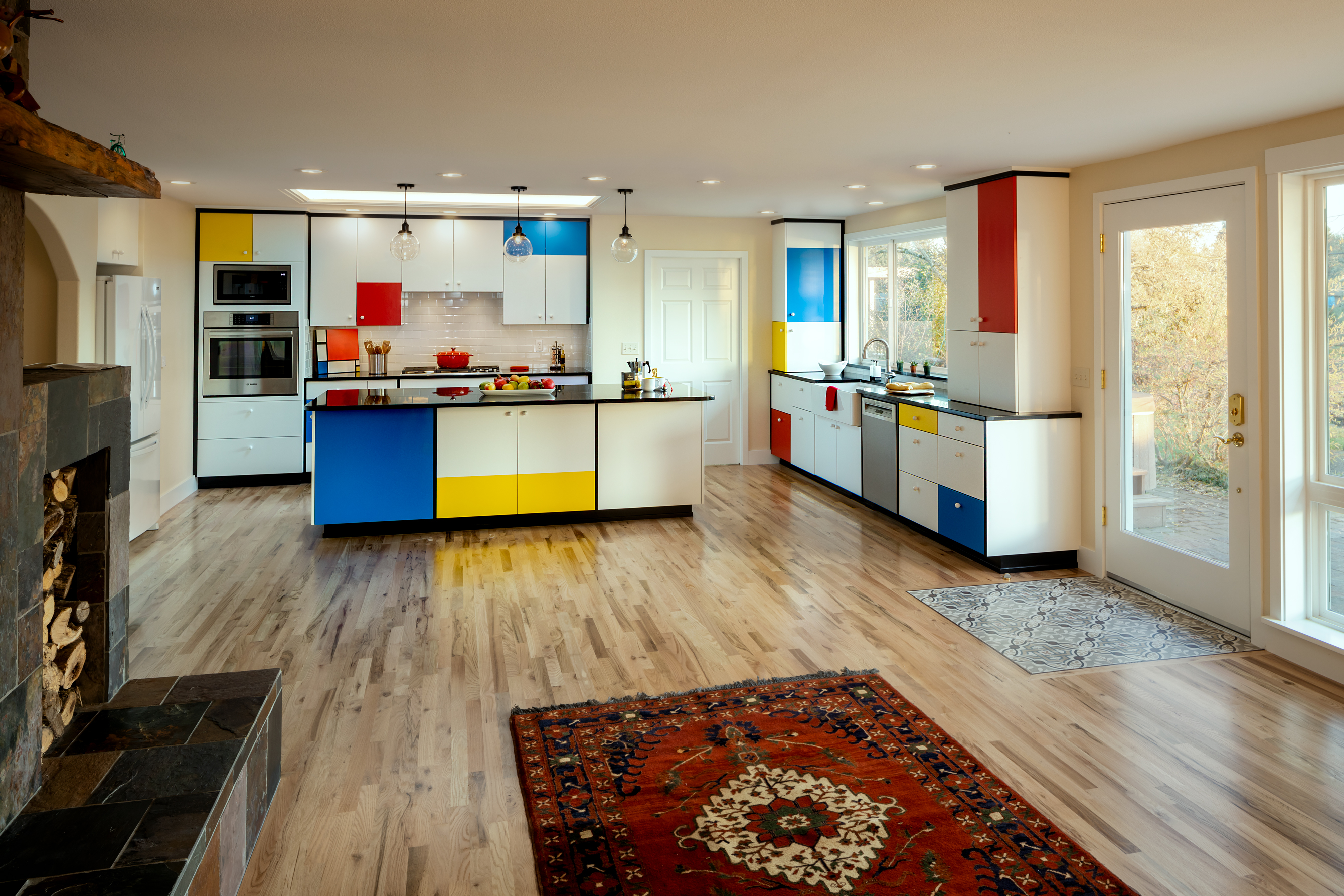 Mondrian Modern Kitchen