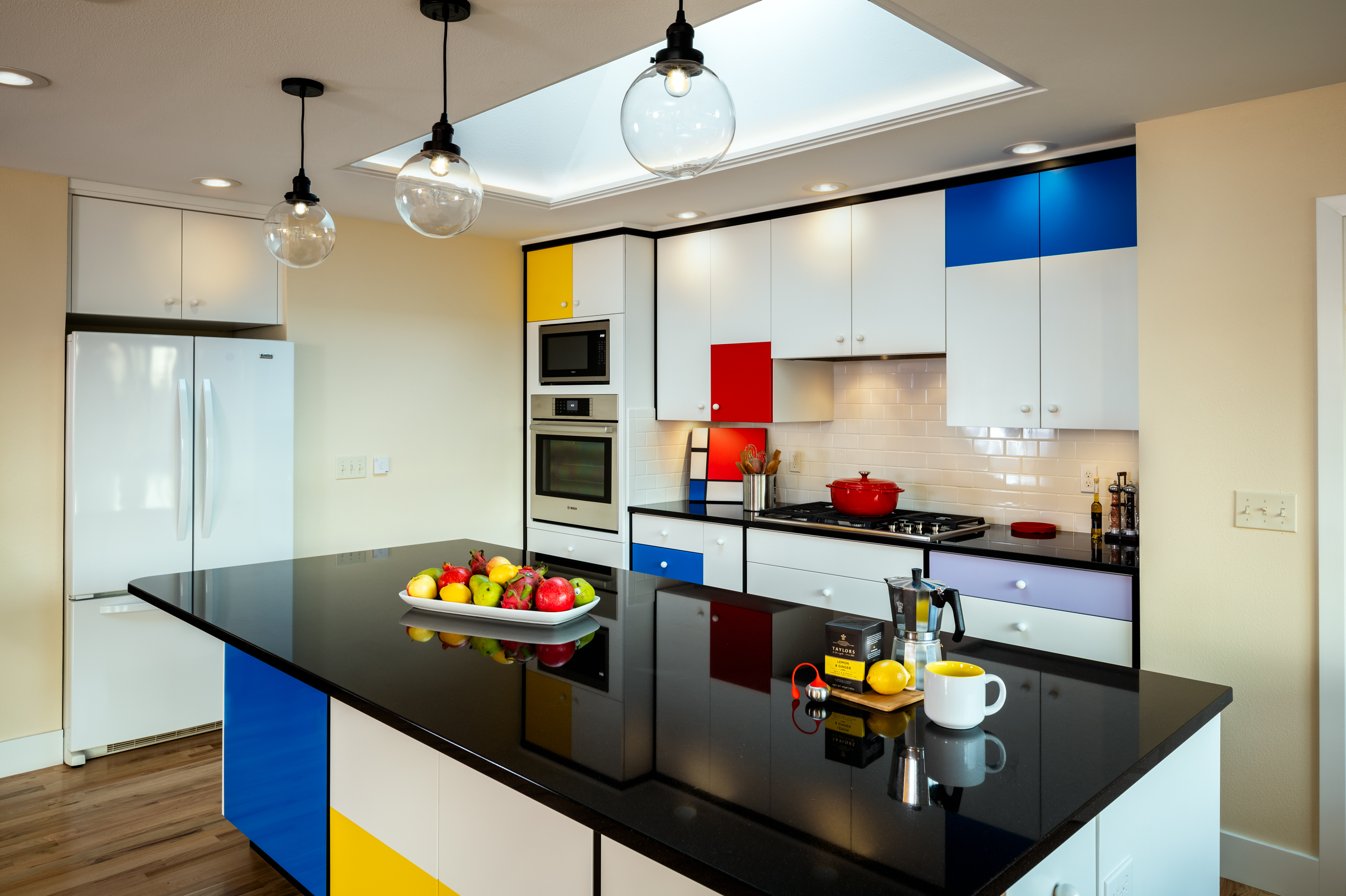Mondrian Modern Kitchen