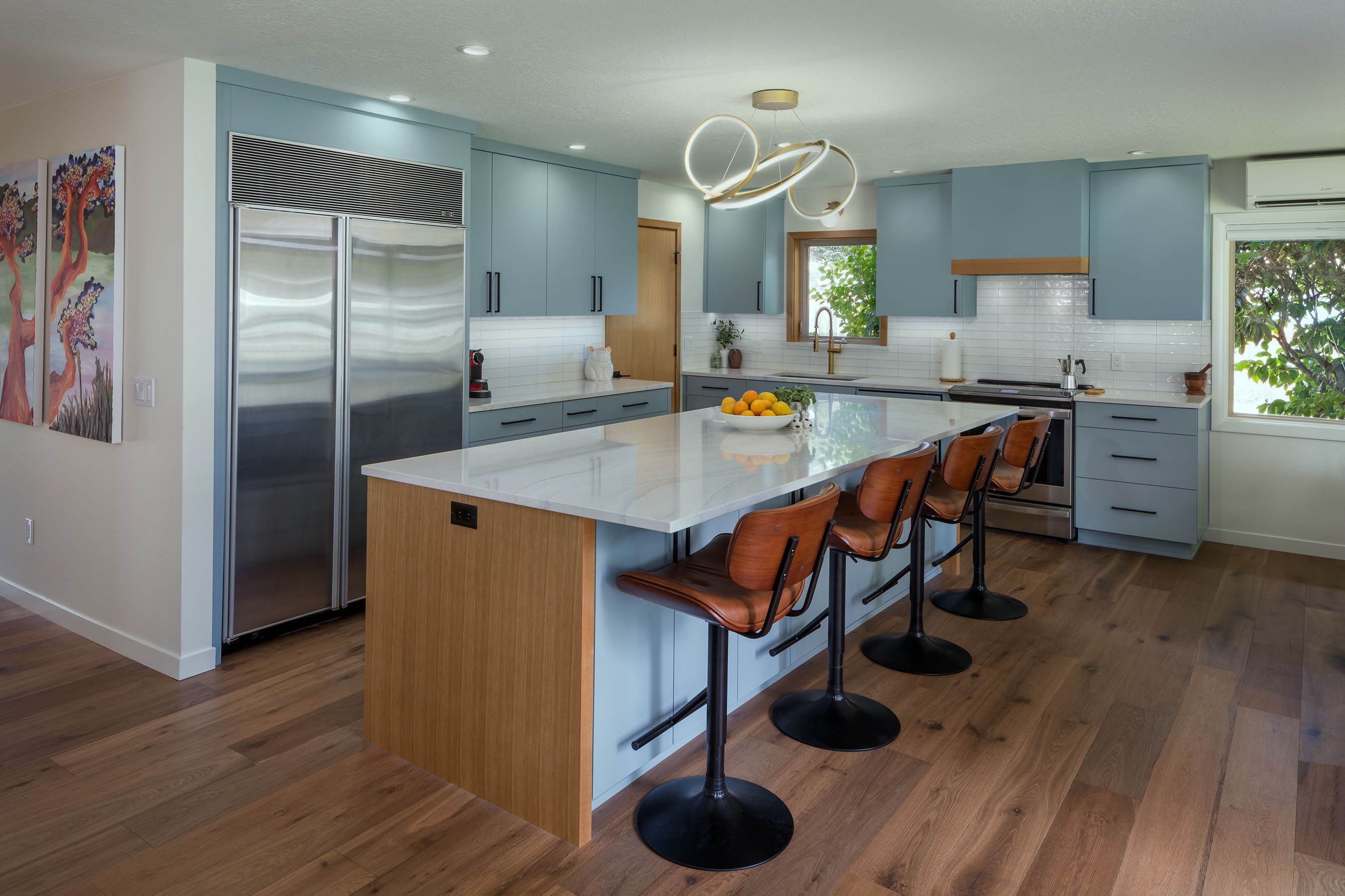 Modern Oak Mid-Century Kitchen