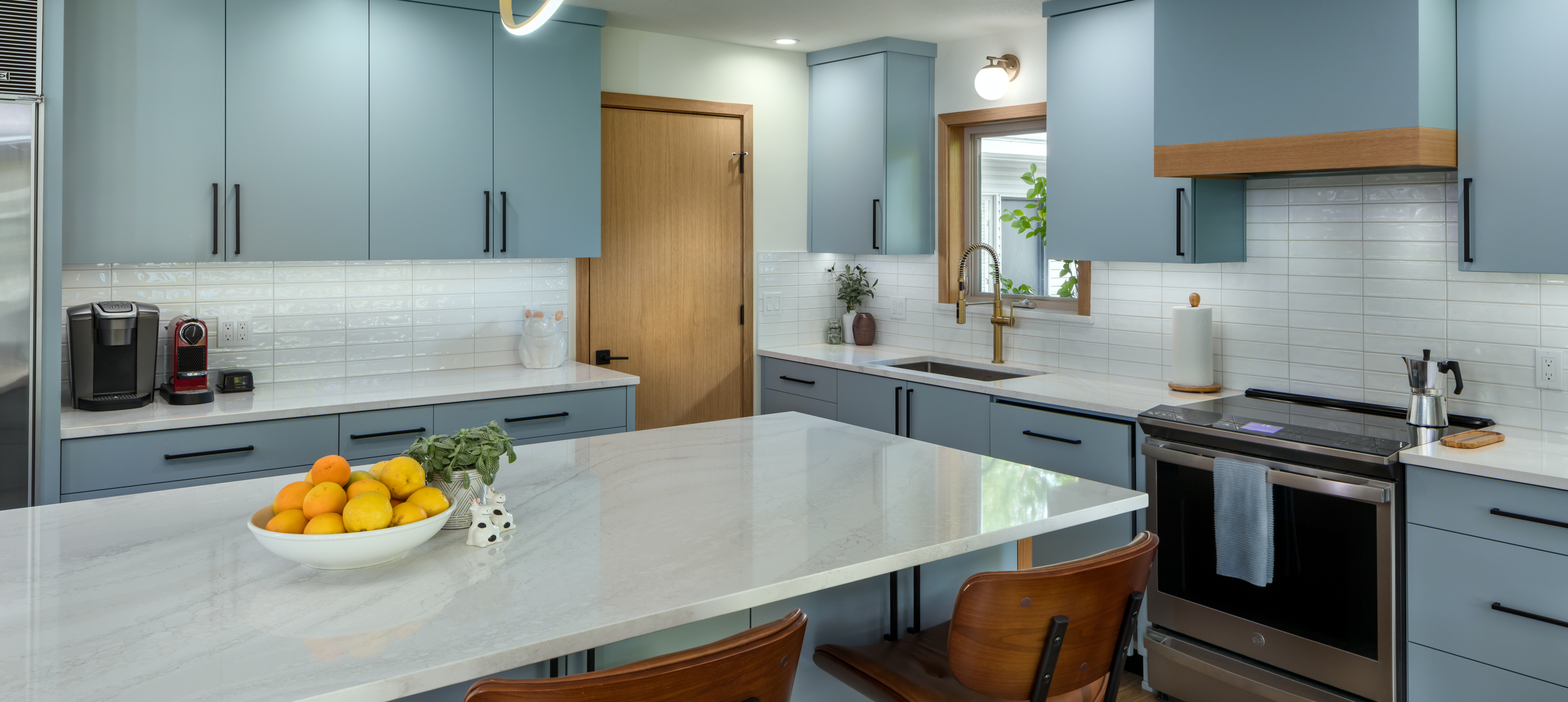 Modern Oak Mid-Century Kitchen