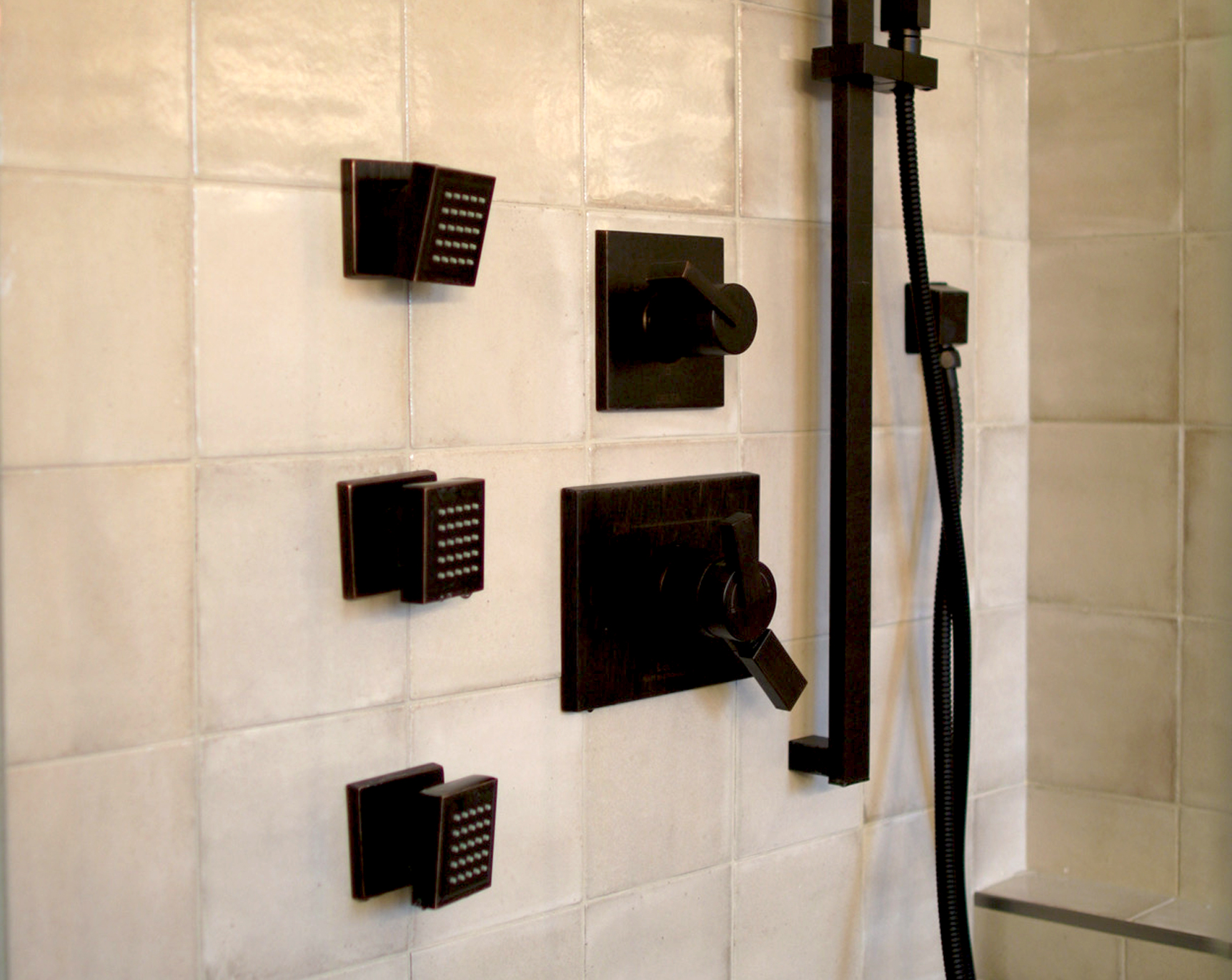NHPBR-Enghauser-Feature-Luxurious-Shower-System