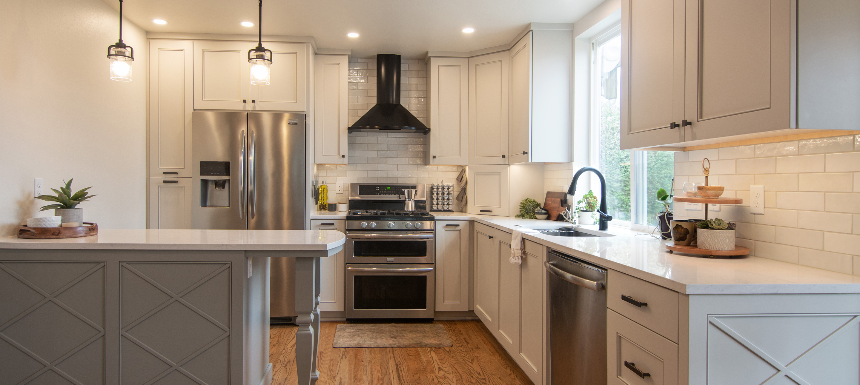 Neabeack Hill Transitional Kitchen