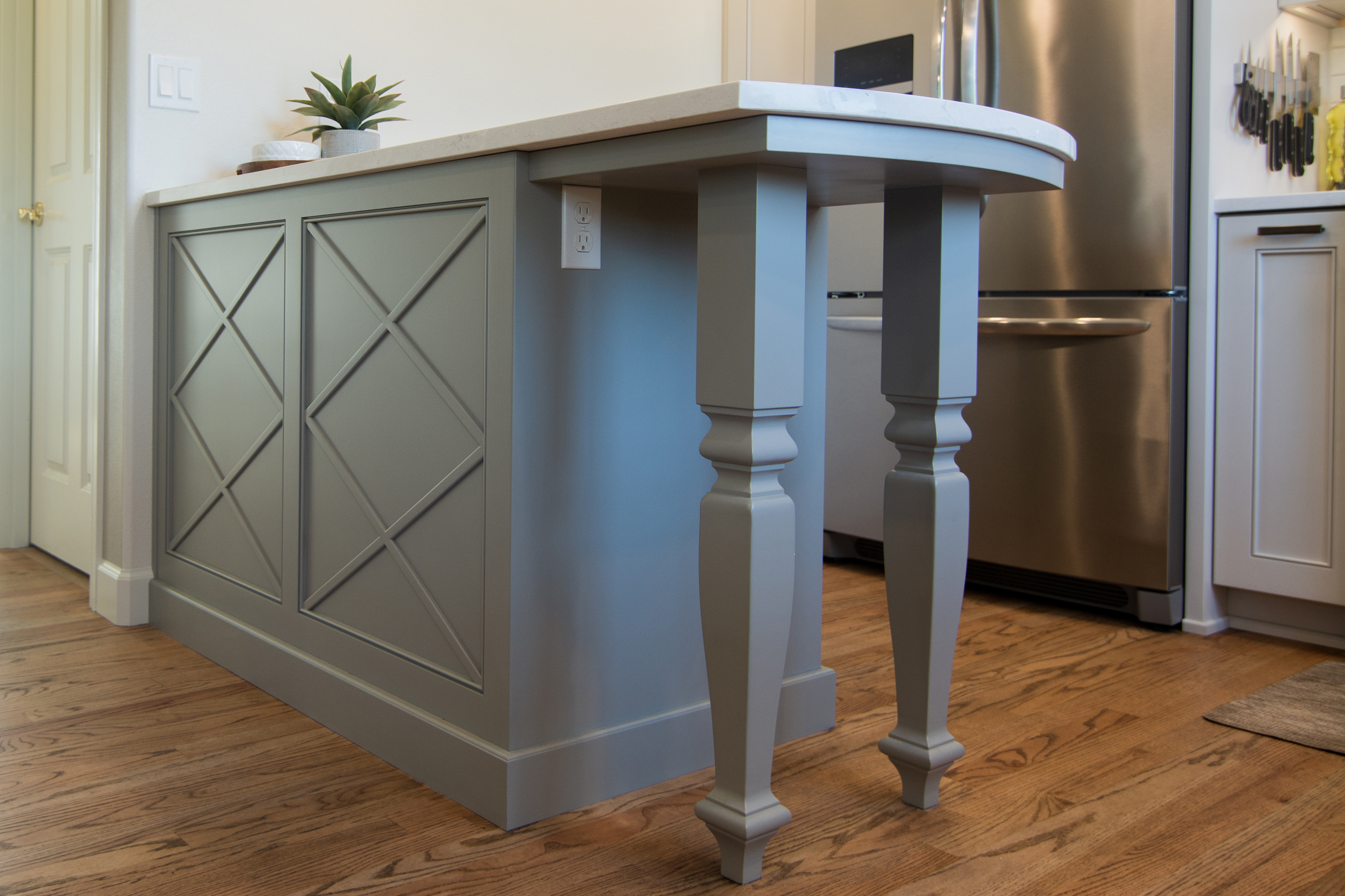 Neabeack Hill Transitional Kitchen
