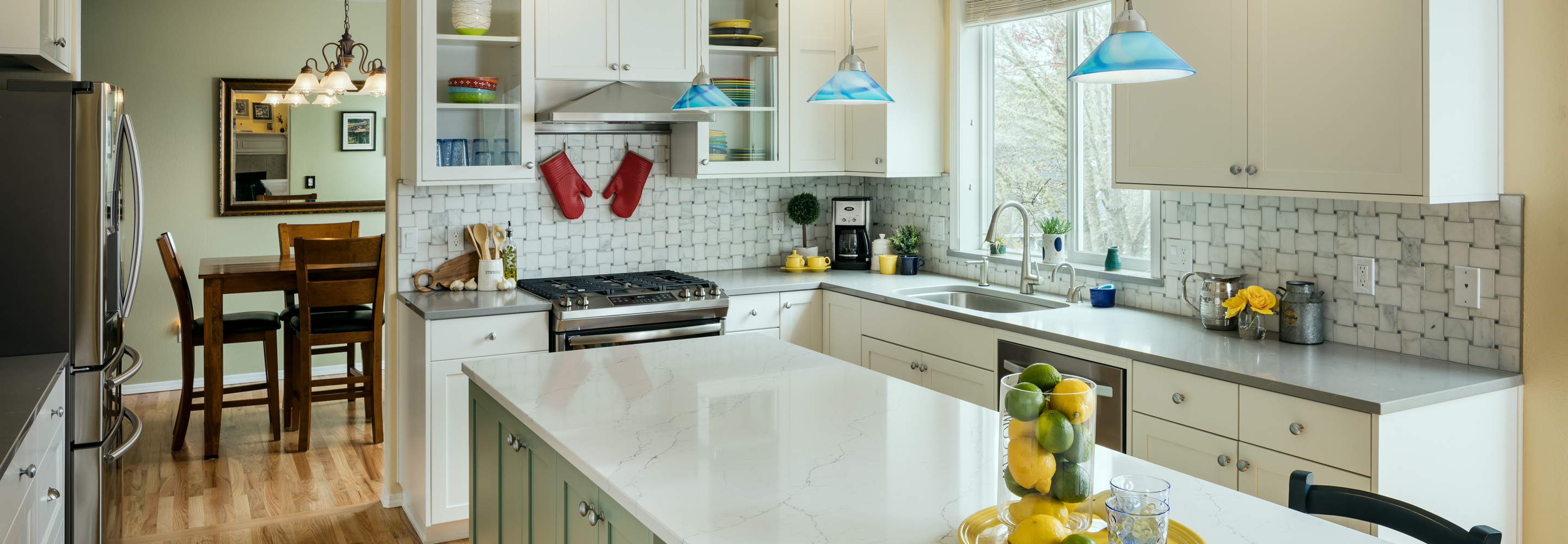 Spacious and Bright Kitchen