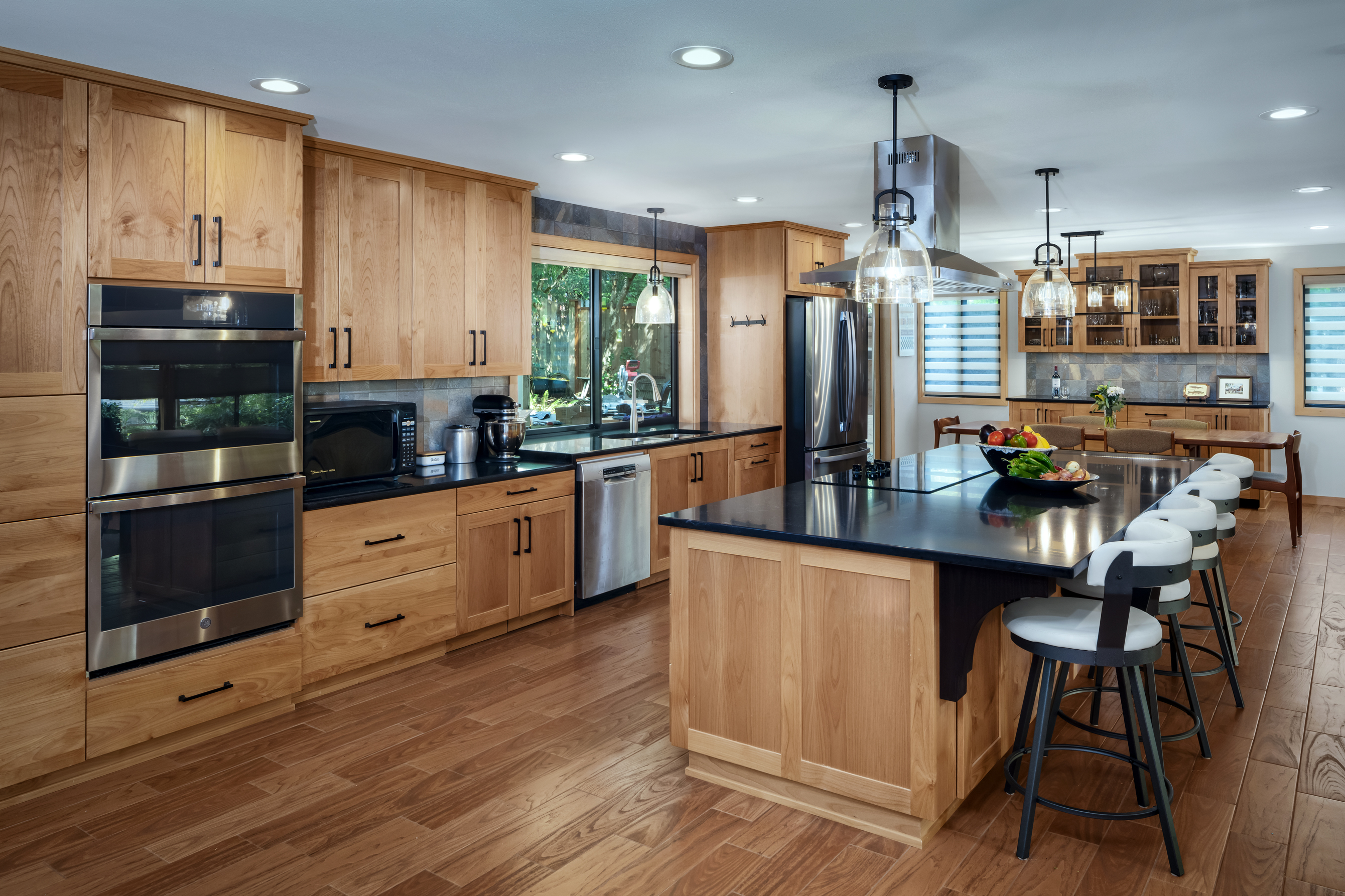 Wheelchair-Accessible Kitchen & Bath